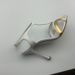 MANOLO BLAHNIK  NAPPA LEATHER SANDALS
